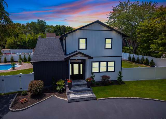 Property at 2 Polo St, Dix Hills, NY 11746, 5 beds, 4 baths