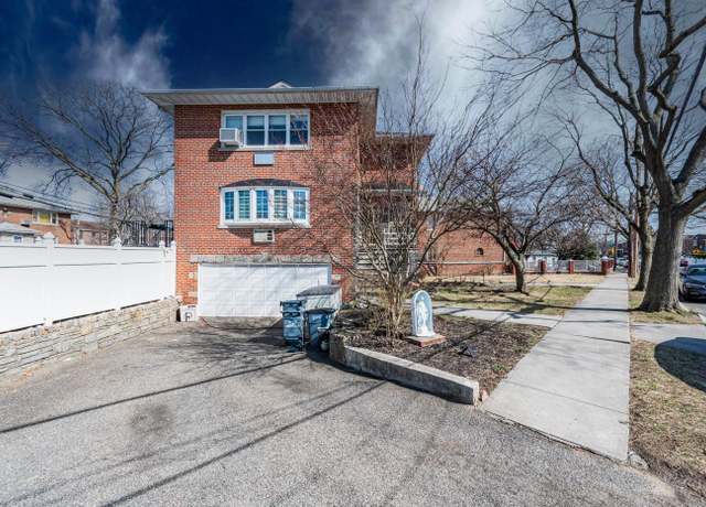 Property at 3125 Spencer Dr, Bronx, NY 10465, 5 beds, 3 baths