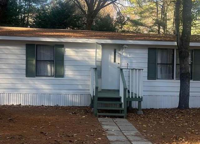 Property at 30 Soho Cir, Loch Sheldrake, NY 12759, 3 beds, 2 baths