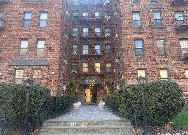 Property at 83-84 116th St Unit 2B, Richmond Hill, NY 11418, 2 beds, 1 bath