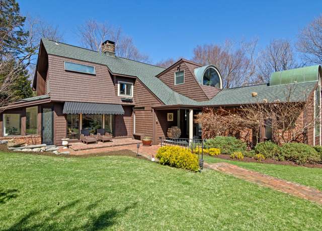Property at 3 Prospect St, Shoreham, NY 11786, 4 beds, 2.5 baths