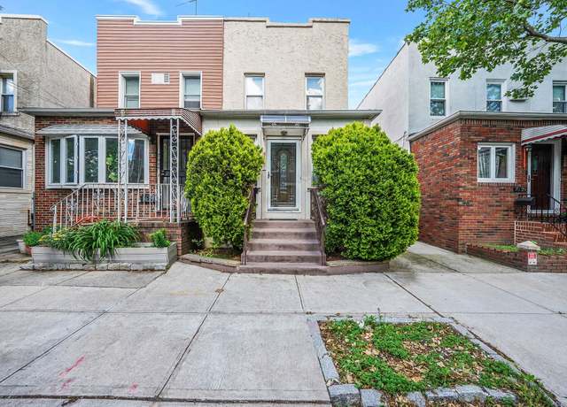 Property at 70-27 69th St, Glendale, NY 11385, 3 beds, 1.5 baths