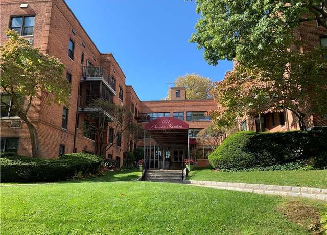 Property at 1015 Old Post Rd Unit 3R, Mamaroneck, NY 10543, 3 beds, 2 baths