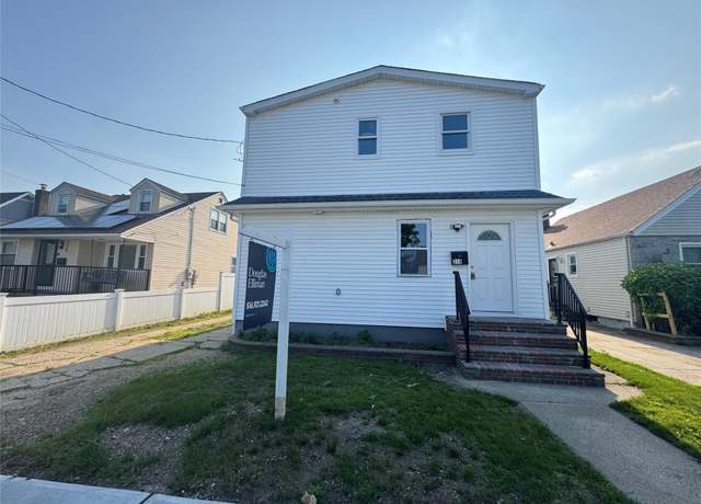 Property at 314 Greengrove Ave, Uniondale, NY 11553, 5 beds, 3 baths