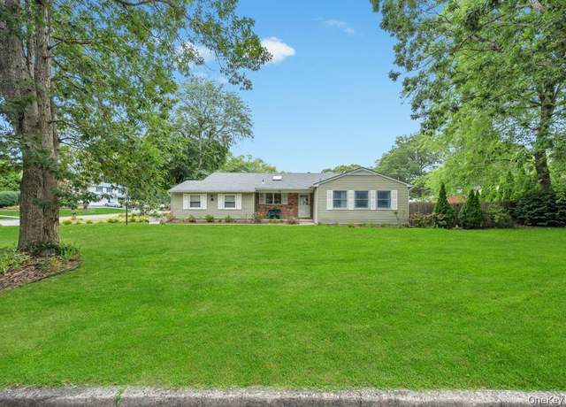 Property at 31 Essex Dr, Coram, NY 11727, 3 beds, 2 baths