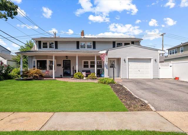 Property at 53 Periwinkle Rd, Levittown, NY 11756, 4 beds, 2 baths