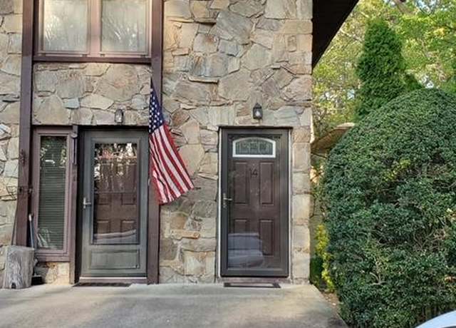 Property at 14 Pine Ct #14, Selden, NY 11784, 1 bed, 1 bath