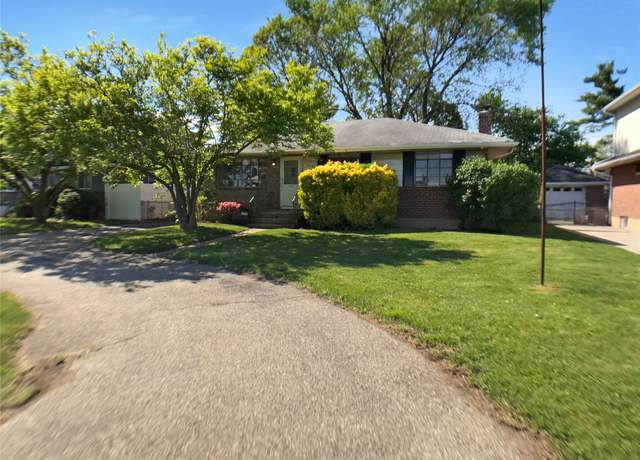 Property at 1689 Front St, East Meadow, NY 11554, 3 beds, 1 bath