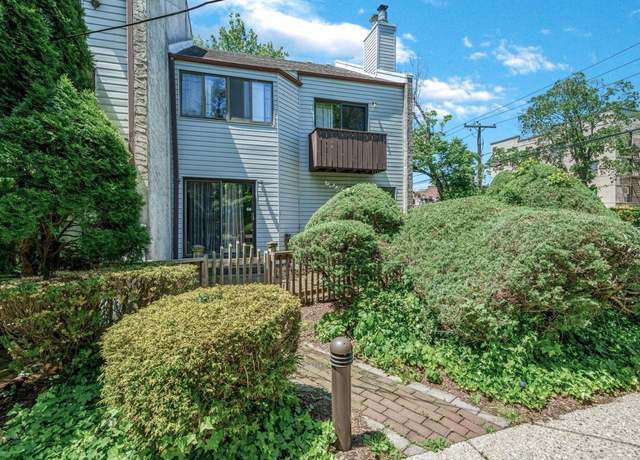 Property at 10 Wooleys Ln Unit 1F, Great Neck, NY 11023, 2 beds, 2 baths