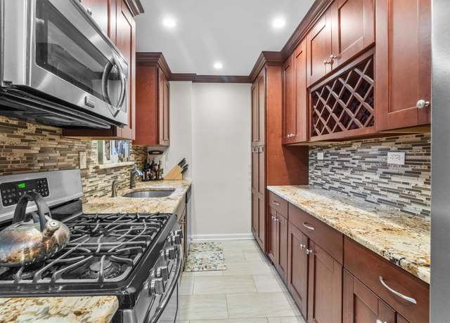Property at 640 W 231 St Unit 2D, Bronx, NY 10463, 2 beds, 2 baths