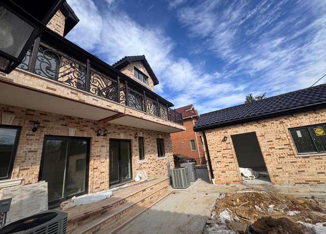 Property at 71-37 166 St, Fresh Meadows, NY 11354, 6 beds, 5 baths