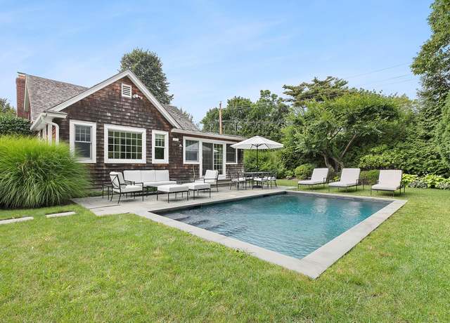 Property at 98 Sherrill Rd, East Hampton, NY 11937, 4 beds, 2 baths