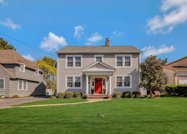 Property at 40 Calvin Ave, Syosset, NY 11791, 4 beds, 2.5 baths
