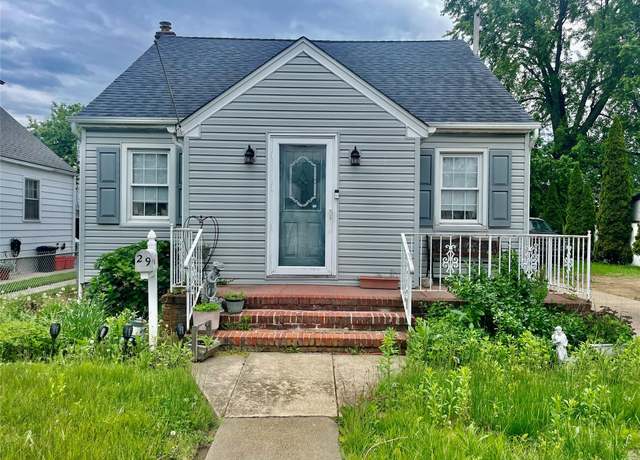 Property at 29 Belmont Blvd, Elmont, NY 11003, 3 beds, 2 baths