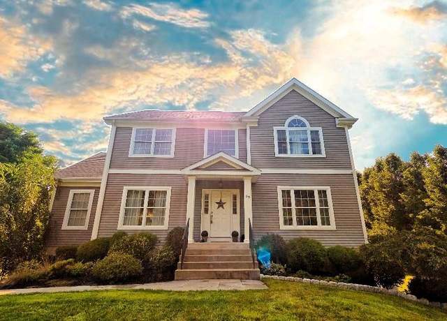 Property at 69 Roundhill Rd, Hopewell Junction, NY 12533, 3 beds, 2.5 baths