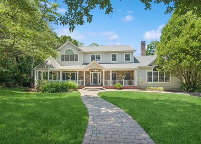 Property at 7 Orient Ave, Northport, NY 11768, 5 beds, 3.5 baths