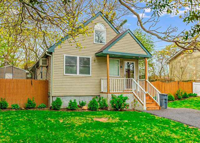 Property at 75 Palm Rd, Rocky Point, NY 11778, 3 beds, 2 baths