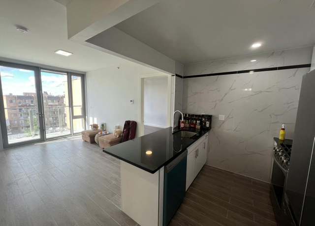 Property at 144-27 Sanford Ave Unit 6L, Flushing, NY 11355, 2 beds, 2 baths