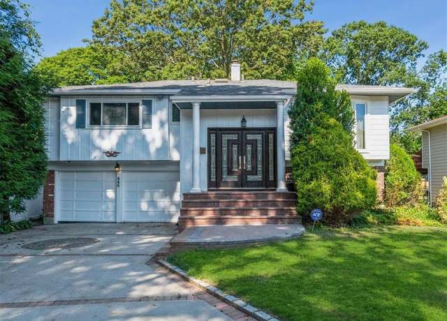 Property at 446 Joan Ct, West Hempstead, NY 11552, 4 beds, 3 baths