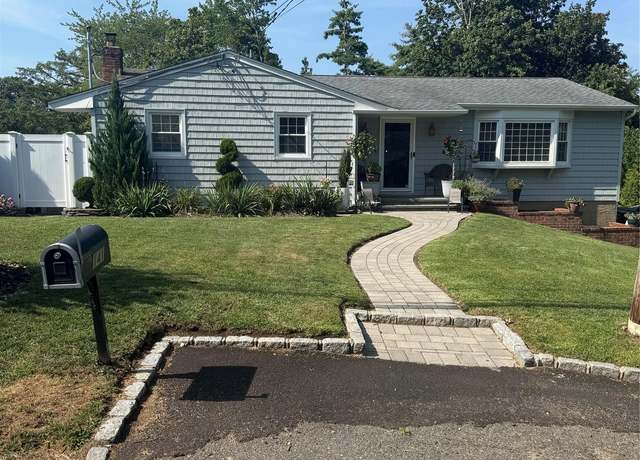Property at 141 Iroquois St, Ronkonkoma, NY 11779, 4 beds, 2 baths