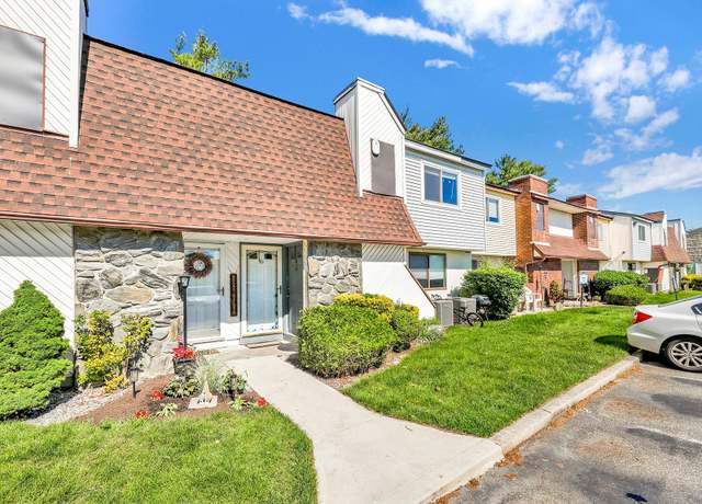 Property at 10 Point Circle South #10, Coram, NY 11727, 2 beds, 1 bath