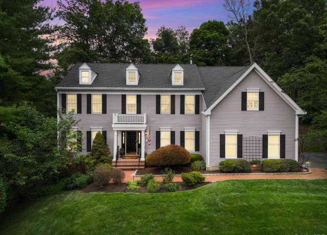 Property at 3 Hyatt Ln, Somers, NY 10589, 4 beds, 2.5 baths