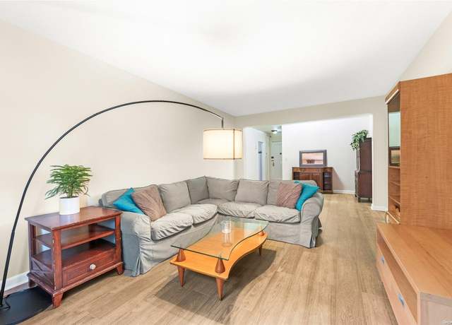 Property at 37-56 87th St Unit 4G, Jackson Heights, NY 11372, 1 bed, 1 bath