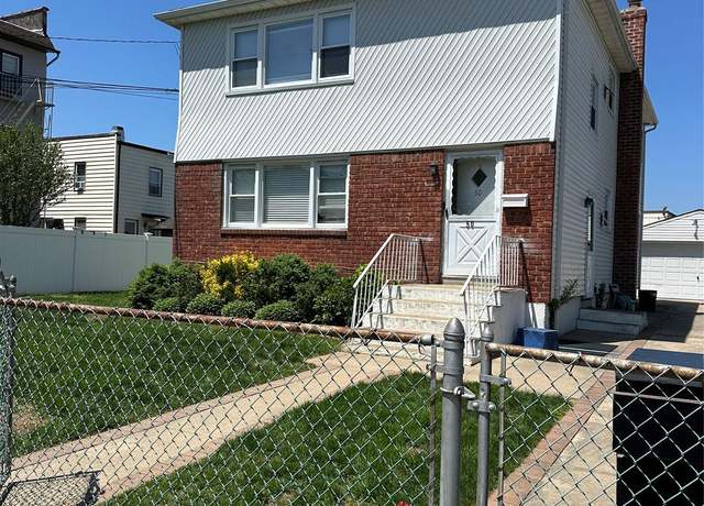 Property at 50 Mahland Pl, Oceanside, NY 11572, 6 beds, 2 baths