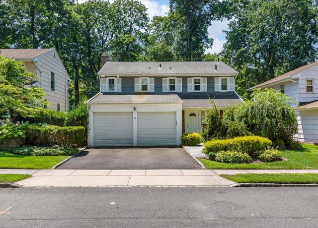 Property at 12 Meryl Ln, Great Neck, NY 11024, 4 beds, 2.5 baths