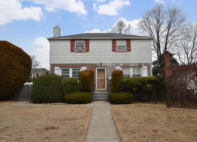 Property at 23 Hastings Dr, Merrick, NY 11566, 3 beds, 1 bath