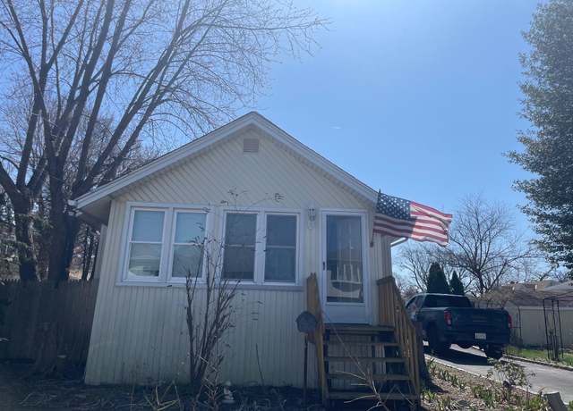 Property at 2510 Haff Ave, North Bellmore, NY 11710, 2 beds, 1 bath