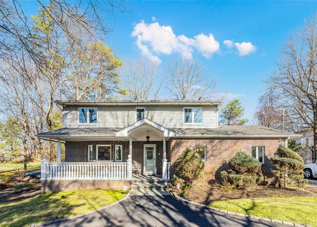 Property at 1170 Carlls Straight Path, Dix Hills, NY 11746, 5 beds, 3 baths
