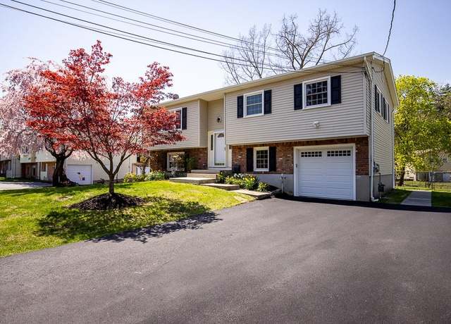 Property at 8 Jackson Dr, Stony Point, NY 10980, 4 beds, 3 baths