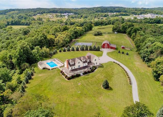 Property at 32 Old Chester Rd, Goshen, NY 10924, 6 beds, 3 baths