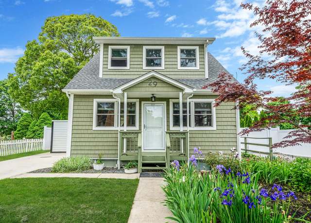 Property at 29 Montauk St, Selden, NY 11784, 3 beds, 2.5 baths