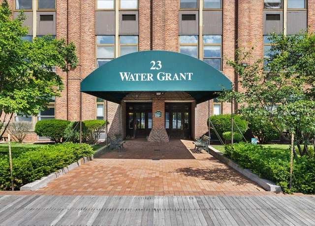 Property at 23 Water Grant St Unit 7P, Yonkers, NY 10701, 1 bath