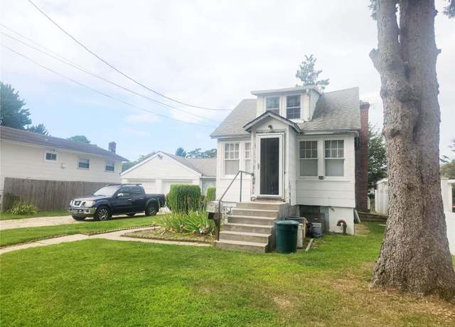 Property at 205 Hyman Ave, West Islip, NY 11795, 5 beds, 1 bath