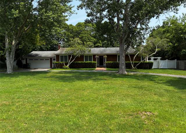 Property at 36 Nidzyn Ave, Remsenburg, NY 11960, 3 beds, 2 baths