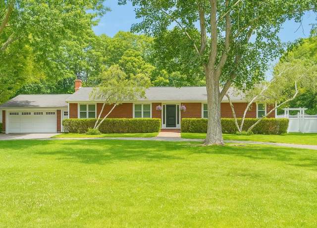 Property at 36 Nidzyn Ave, Remsenburg, NY 11960, 3 beds, 2 baths