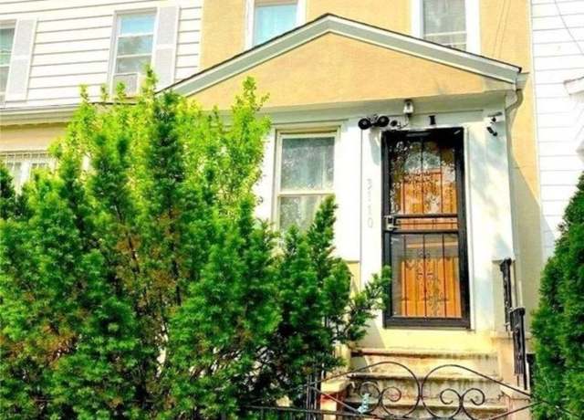 Property at 31-10 95th St, East Elmhurst, NY 11369, 3 beds, 1.5 baths