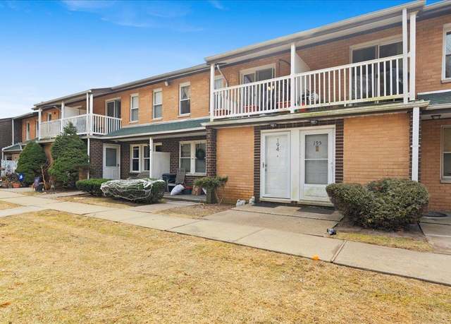 Property at 194 Artist Lake Dr, Middle Island, NY 11953, 1 bed, 1 bath