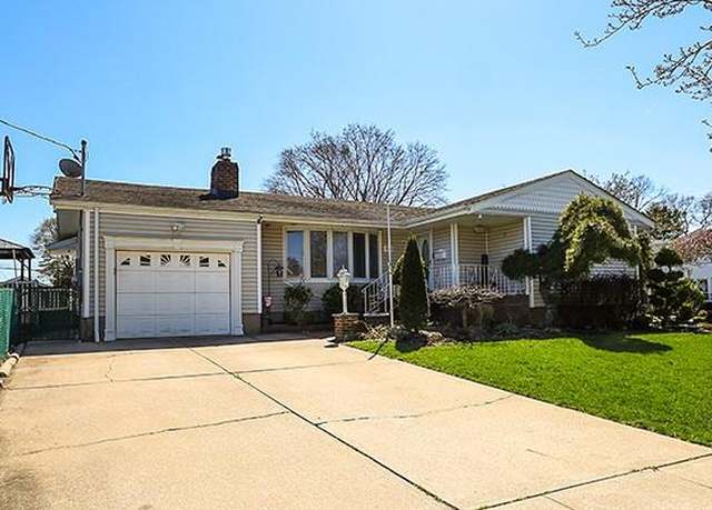 Property at 144 Hamilton Ave, Massapequa, NY 11758, 3 beds, 2 baths