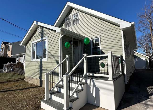 Property at 847 Jefferson St, Baldwin, NY 11510, 4 beds, 1 bath