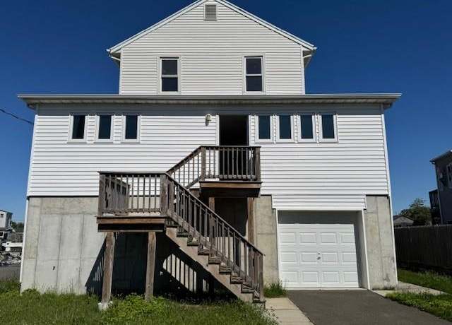 Property at 41 West Ave, Lawrence, NY 11559, 4 beds, 2 baths