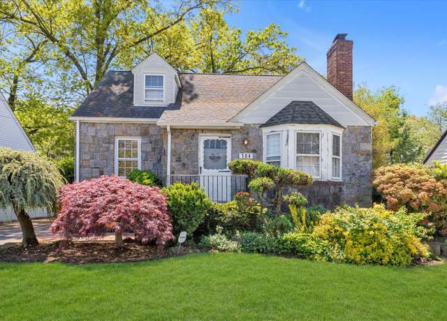 Property at 104 E Fenimore St, Valley Stream, NY 11580, 5 beds, 2 baths