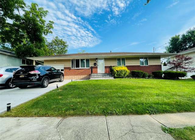 Property at 156 Wicks Rd, Commack, NY 11725, 3 beds, 2 baths