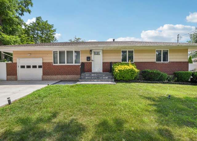 Property at 156 Wicks Rd, Commack, NY 11725, 3 beds, 2 baths