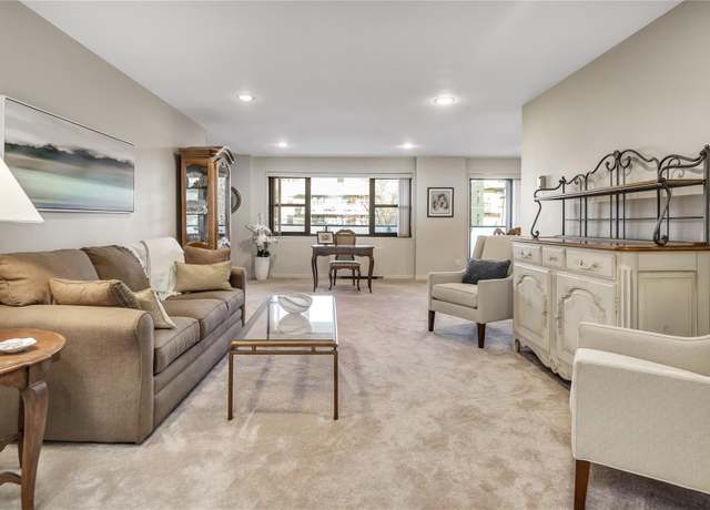 Property at 22 Park Pl Unit 3J, Great Neck, NY 11021, 2 beds, 2 baths