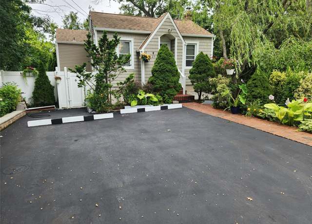 Property at 26 Long Beach Dr, Sound Beach, NY 11789, 3 beds, 2 baths