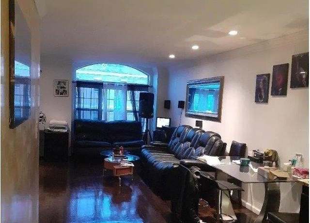 Property at 396 Barbey St, Brooklyn, NY 11207, 6 beds, 5 baths